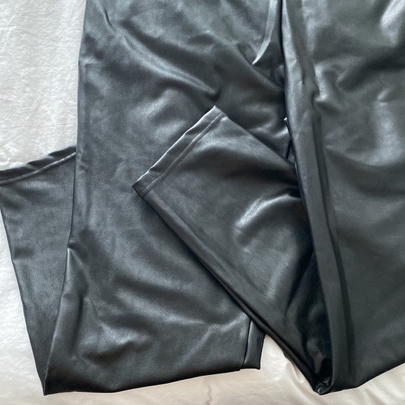 Dex High Waisted Faux Leather Black Leggings 2X - Picture 2 of 4